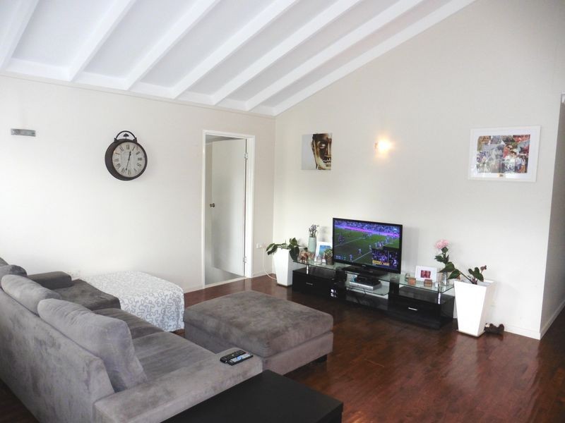 8 Lake View Drive, Thornlands QLD 4164