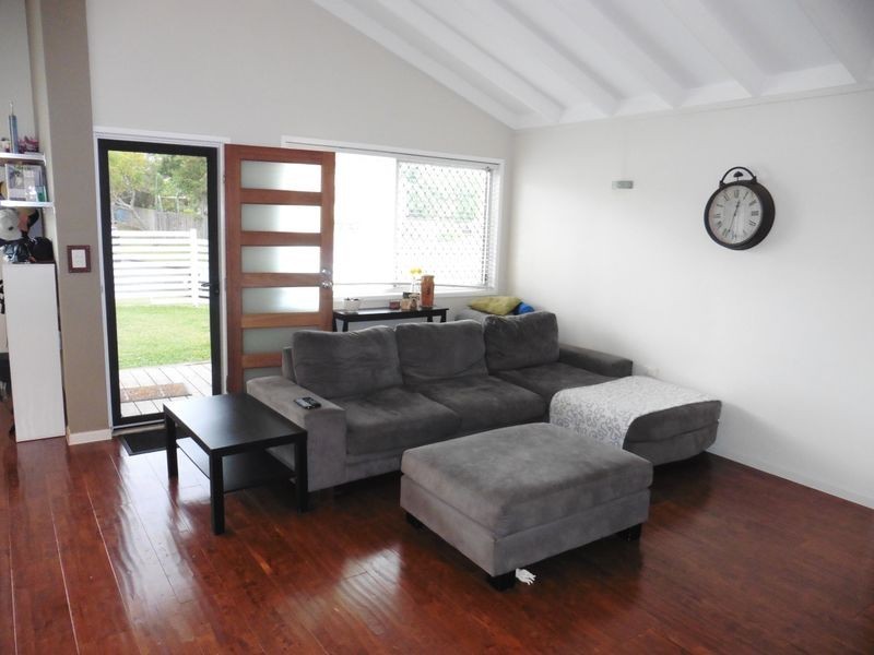 8 Lake View Drive, Thornlands QLD 4164