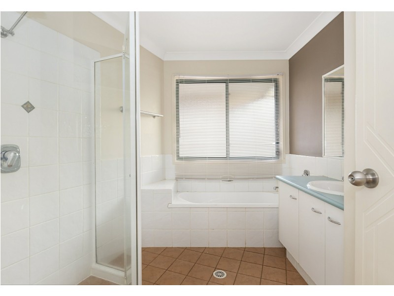 12 Westburn Court, Redland Bay QLD 4165