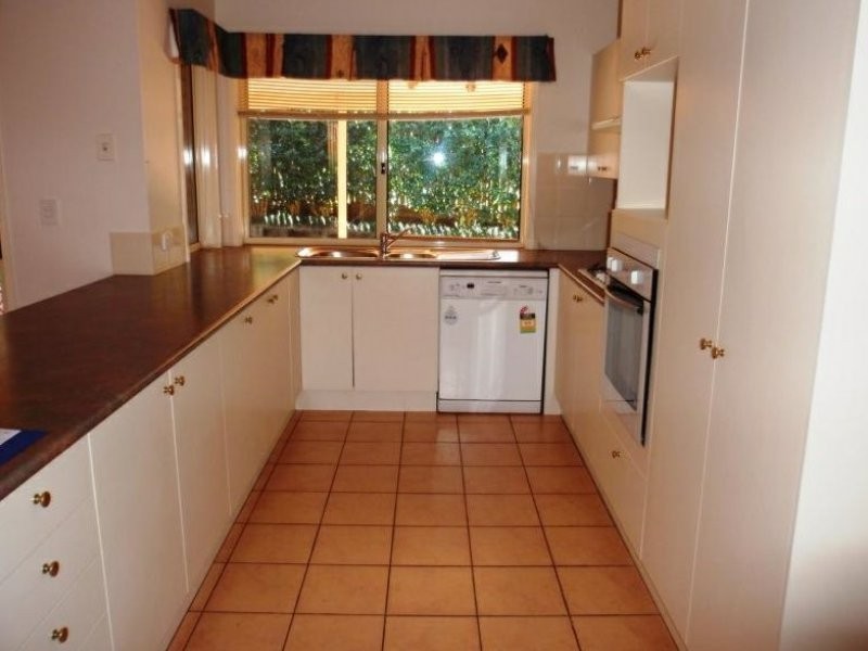 5 Eastcote Lane, Wellington Point QLD 4160