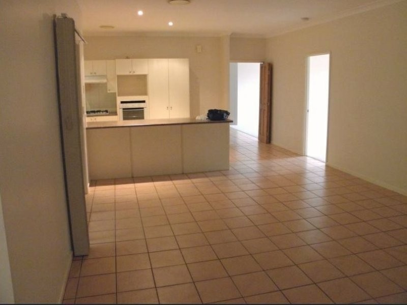 5 Eastcote Lane, Wellington Point QLD 4160