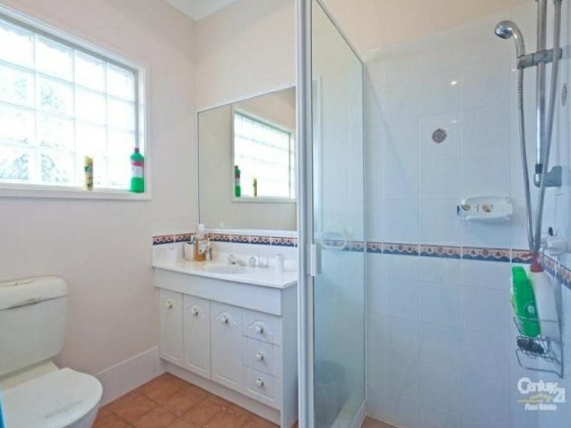 5 Eastcote Lane, Wellington Point QLD 4160