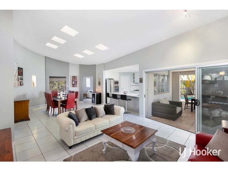 2 Zeus Court, Cleveland QLD 4163