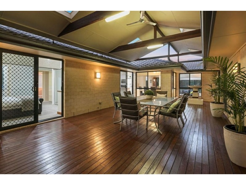 2 Poseidon Street, Cleveland QLD 4163