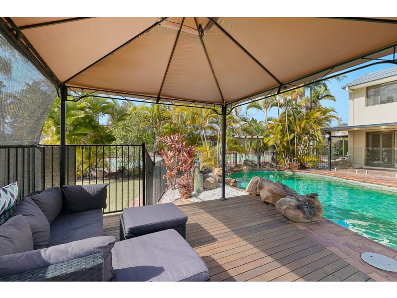 27 Clive Road, Birkdale QLD 4159