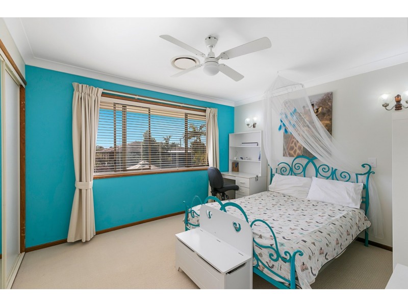 27 Clive Road, Birkdale QLD 4159