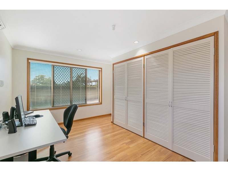 27 Clive Road, Birkdale QLD 4159