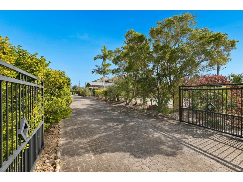 27 Clive Road, Birkdale QLD 4159