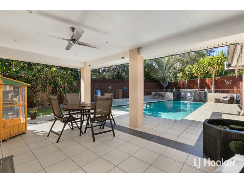 12 Ebony Crescent, Redland Bay QLD 4165