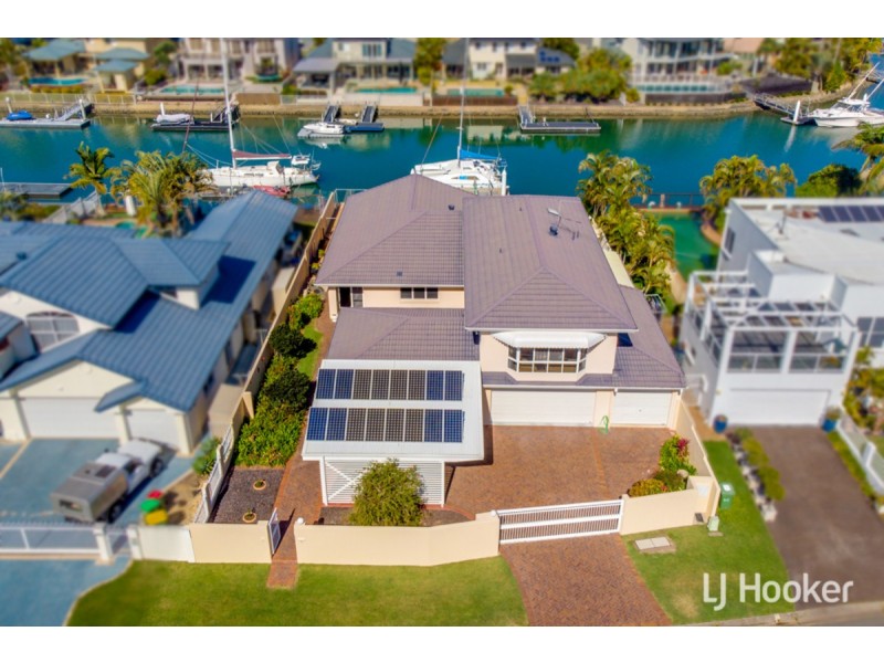 9 Mainsail Street, Birkdale QLD 4159