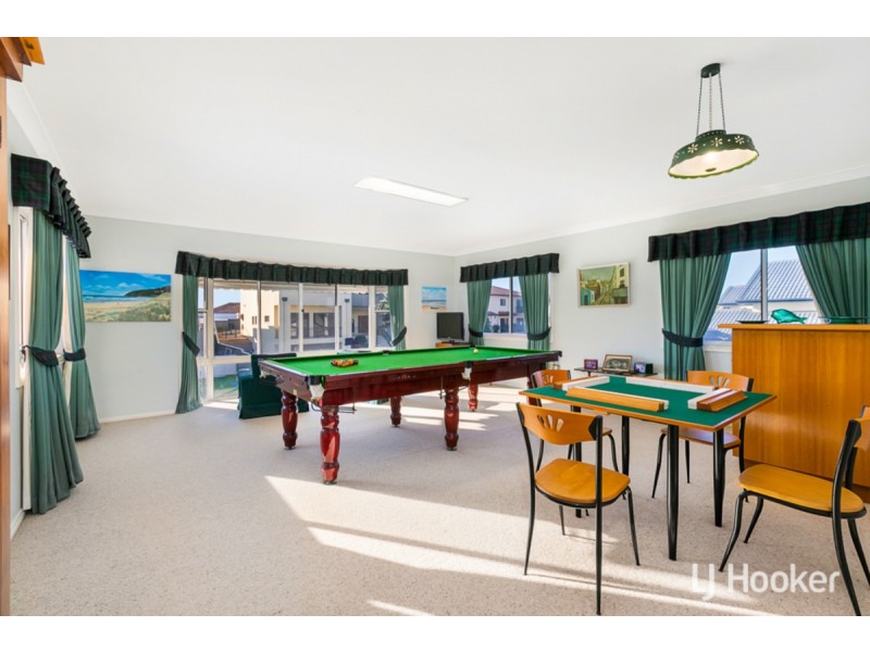 9 Mainsail Street, Birkdale QLD 4159