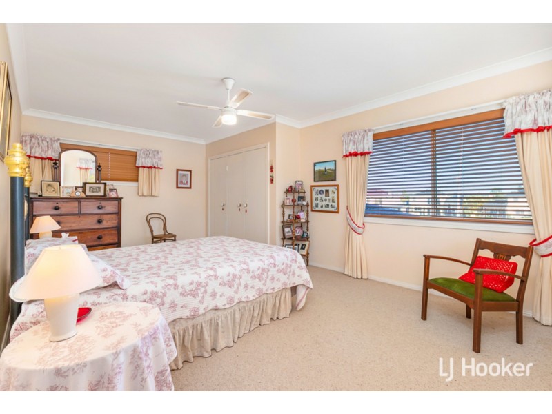 9 Mainsail Street, Birkdale QLD 4159