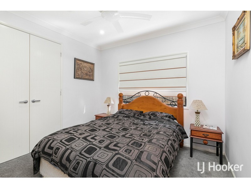 24 Frank Street, Thorneside QLD 4158