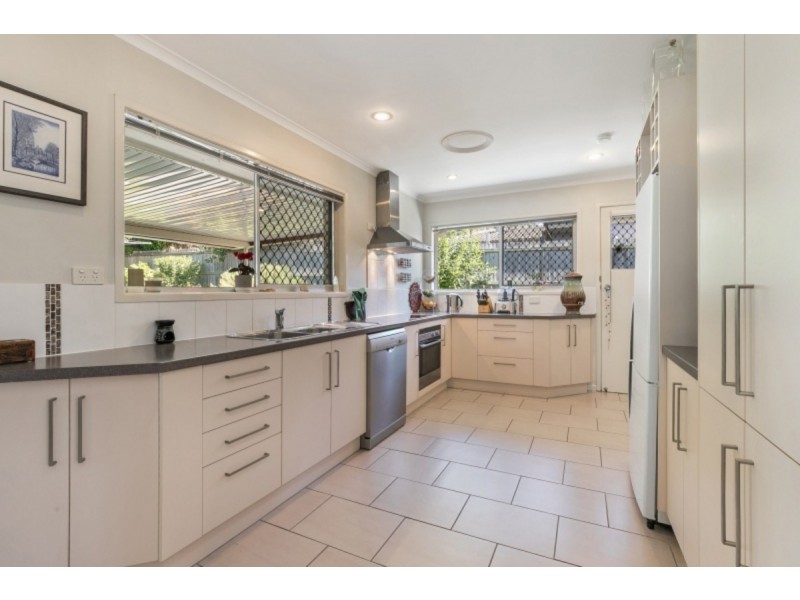 14 McCracken Street, Wishart QLD 4122