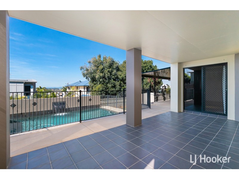 5 Bribie Close, Redland Bay QLD 4165