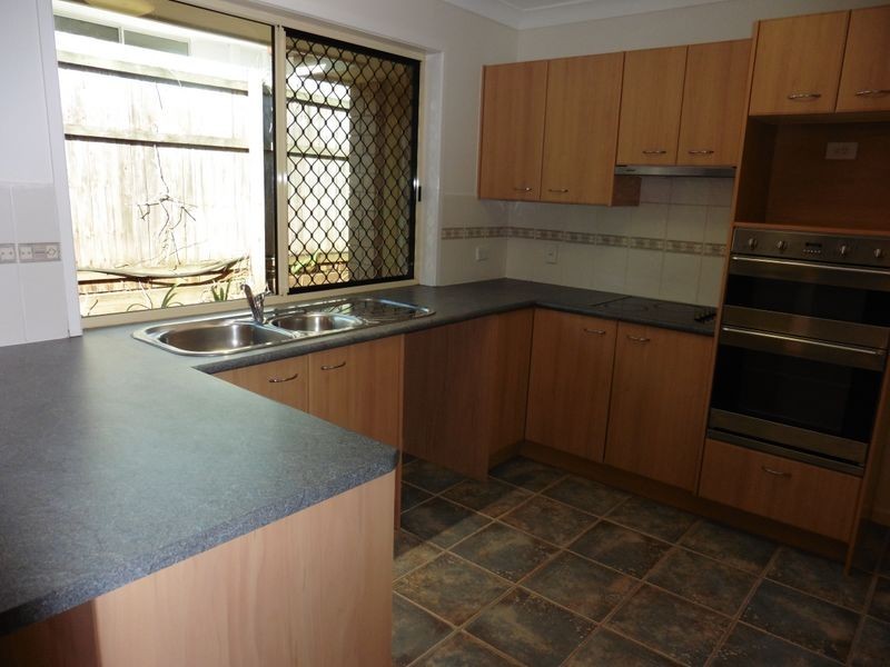 12 Lanyard Place, Redland Bay QLD 4165