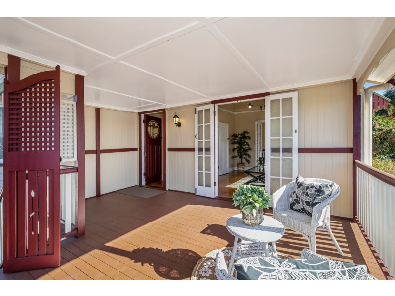 1081 Logan Road, Holland Park West QLD 4121