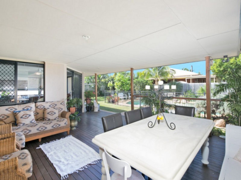 77 Belford Drive, Wellington Point QLD 4160