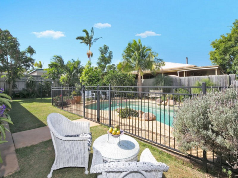 77 Belford Drive, Wellington Point QLD 4160