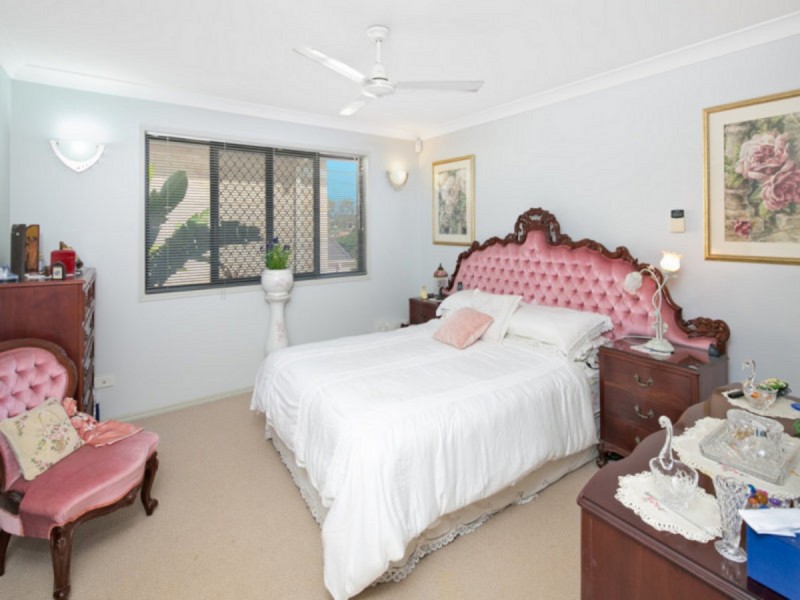 77 Belford Drive, Wellington Point QLD 4160