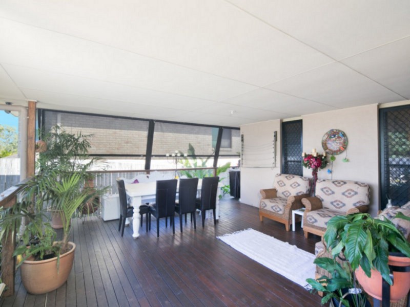 77 Belford Drive, Wellington Point QLD 4160