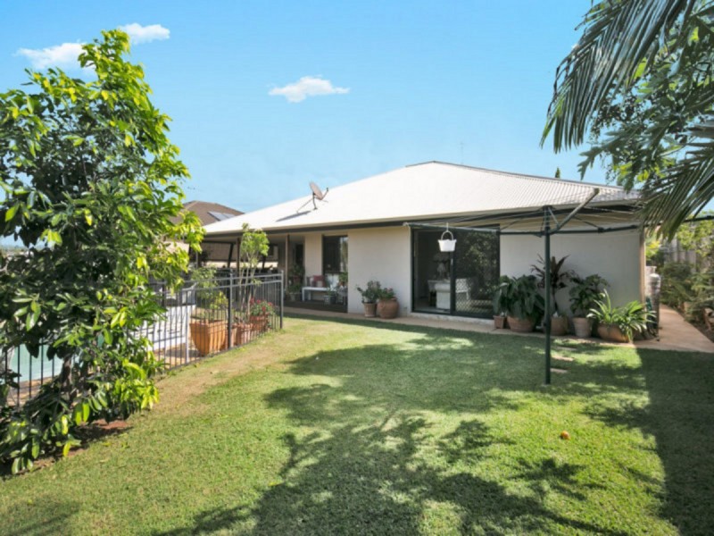 77 Belford Drive, Wellington Point QLD 4160