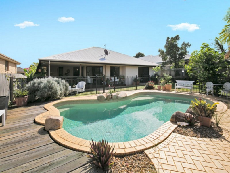 77 Belford Drive, Wellington Point QLD 4160