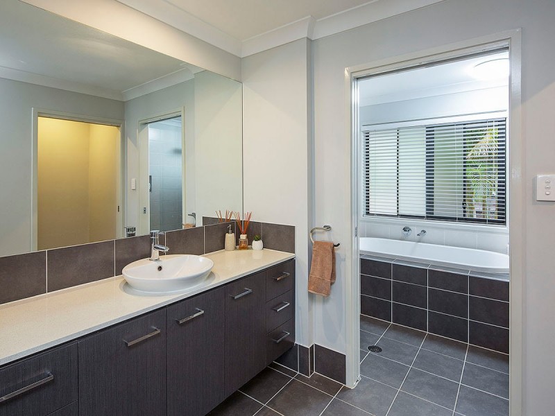 11 Glenaplin Avenue, Tarragindi QLD 4121