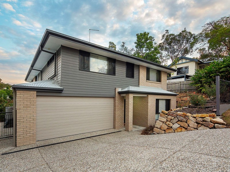 11 Glenaplin Avenue, Tarragindi QLD 4121