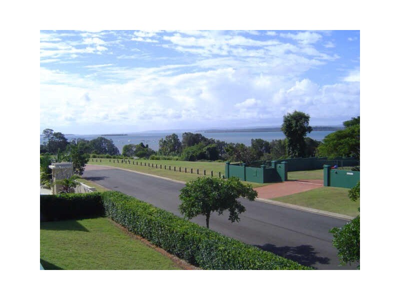 1 Wilohurst Drive, Redland Bay QLD 4165