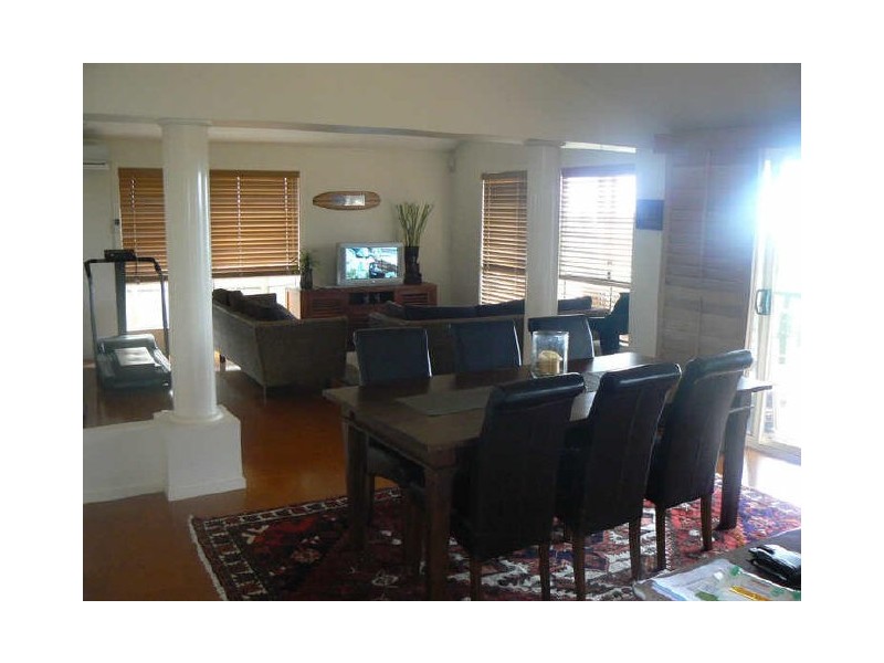 1 Wilohurst Drive, Redland Bay QLD 4165