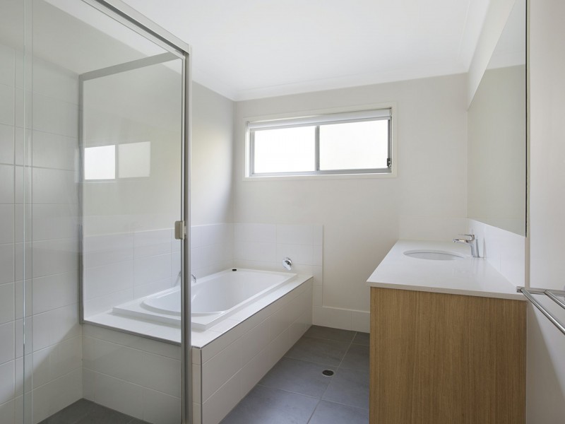 9A Edinburgh Street, Victoria Point QLD 4165