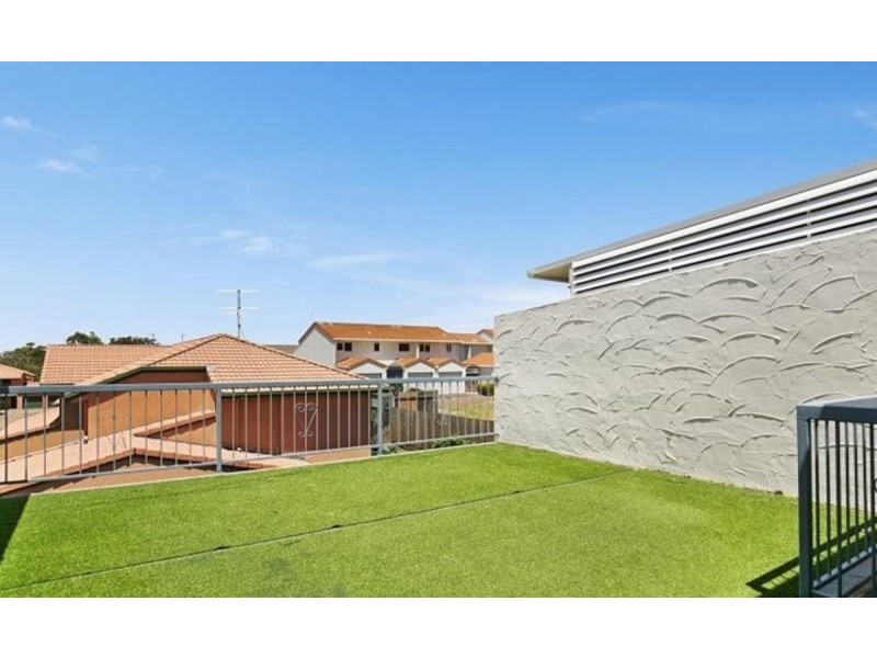 8/221 Middle Street, Cleveland QLD 4163