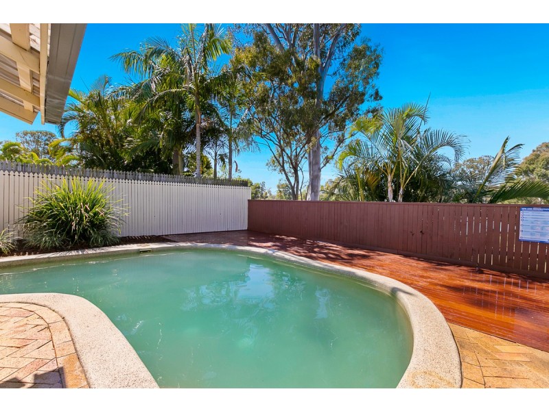 62 Clive Road, Birkdale QLD 4159