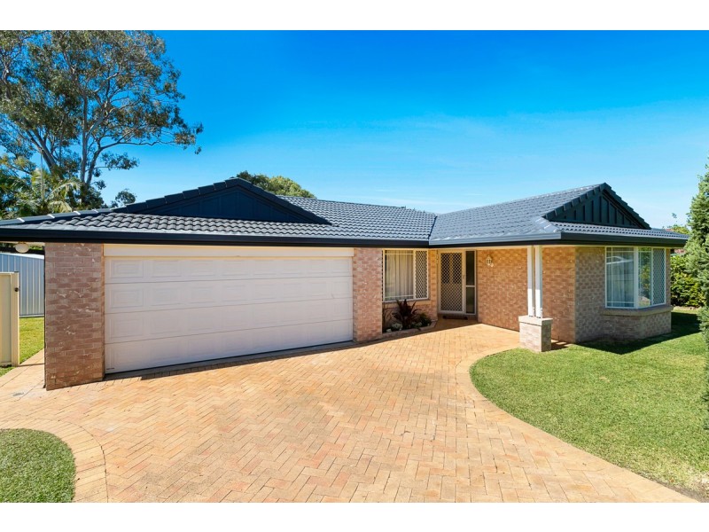 62 Clive Road, Birkdale QLD 4159