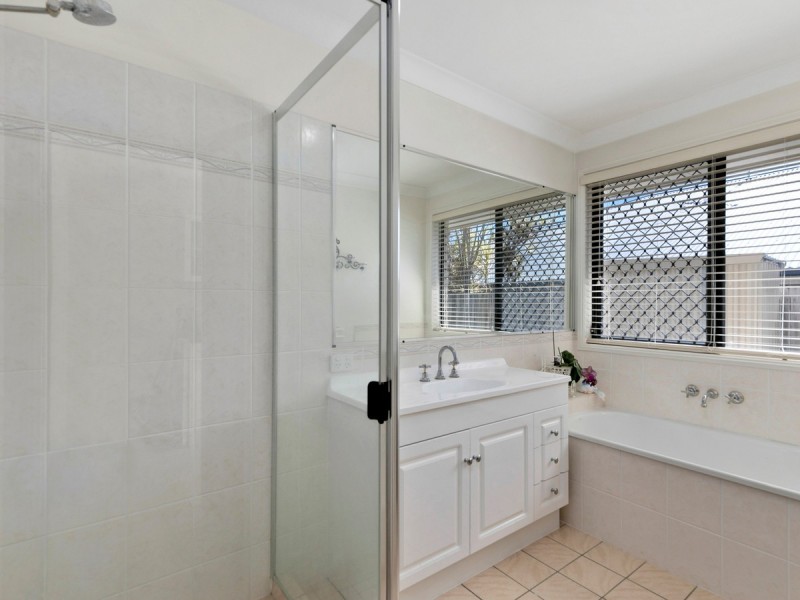 54 Lorikeet Drive, Thornlands QLD 4164