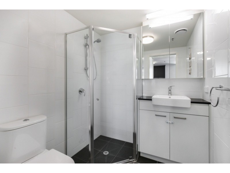 110/18 Thorn Street, Kangaroo Point QLD 4169