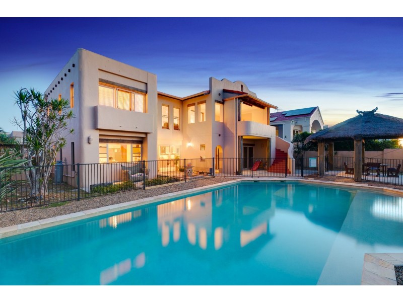 35 Raby Bay Boulevard, Raby Bay QLD 4163