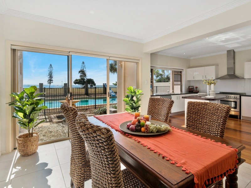 35 Raby Bay Boulevard, Raby Bay QLD 4163