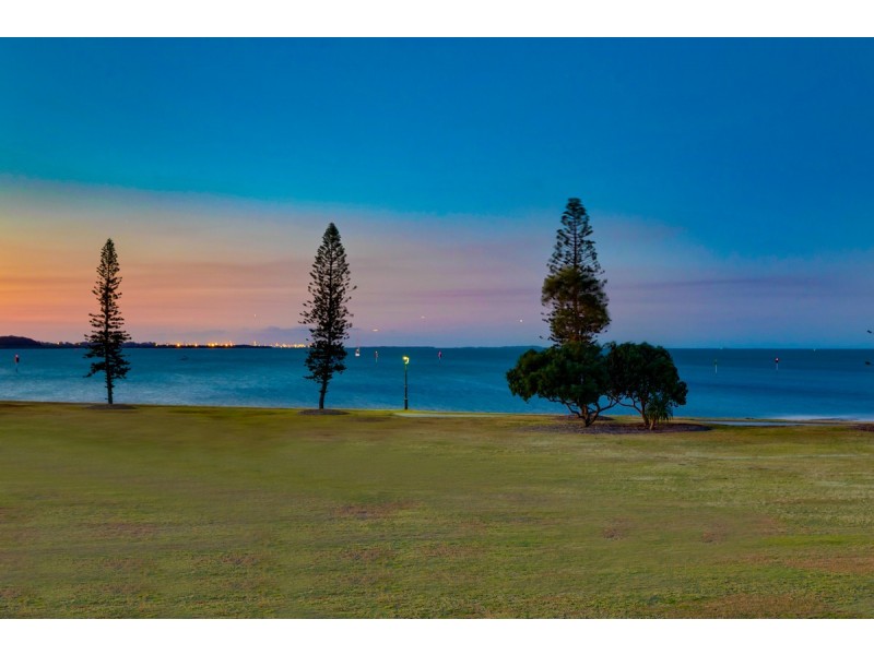 35 Raby Bay Boulevard, Raby Bay QLD 4163