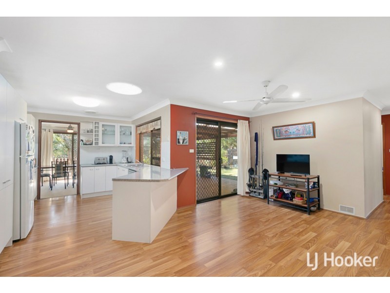27 Riverton Drive, Wellington Point QLD 4160