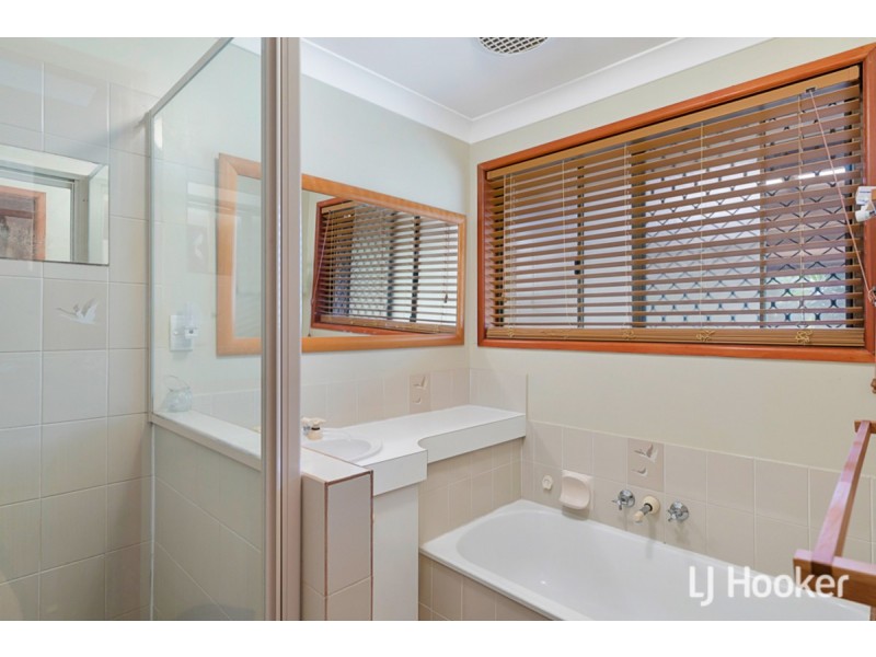 27 Riverton Drive, Wellington Point QLD 4160