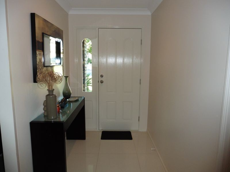 7 John Samuel Place, Ormiston QLD 4160