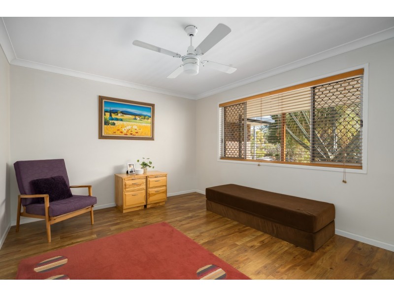 8 Sharven Avenue, Cleveland QLD 4163