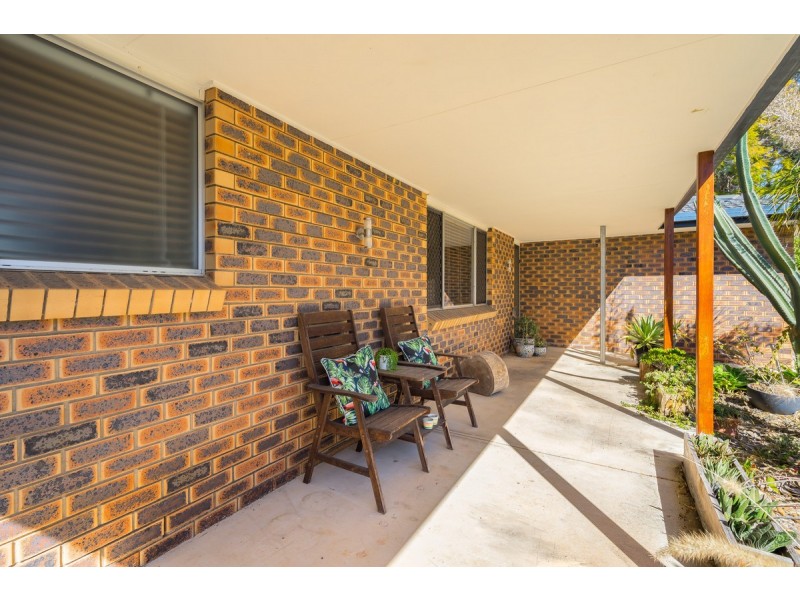 8 Sharven Avenue, Cleveland QLD 4163