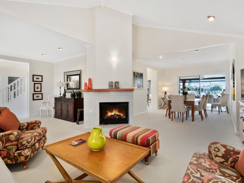 16 Seacrest Court, Raby Bay QLD 4163