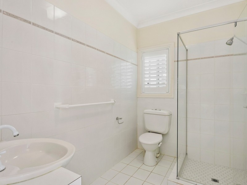 16 Seacrest Court, Raby Bay QLD 4163