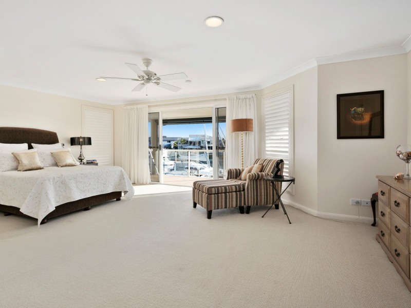 16 Seacrest Court, Raby Bay QLD 4163