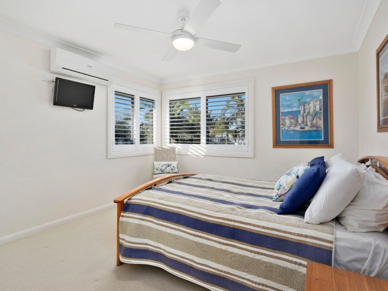 16 Seacrest Court, Raby Bay QLD 4163