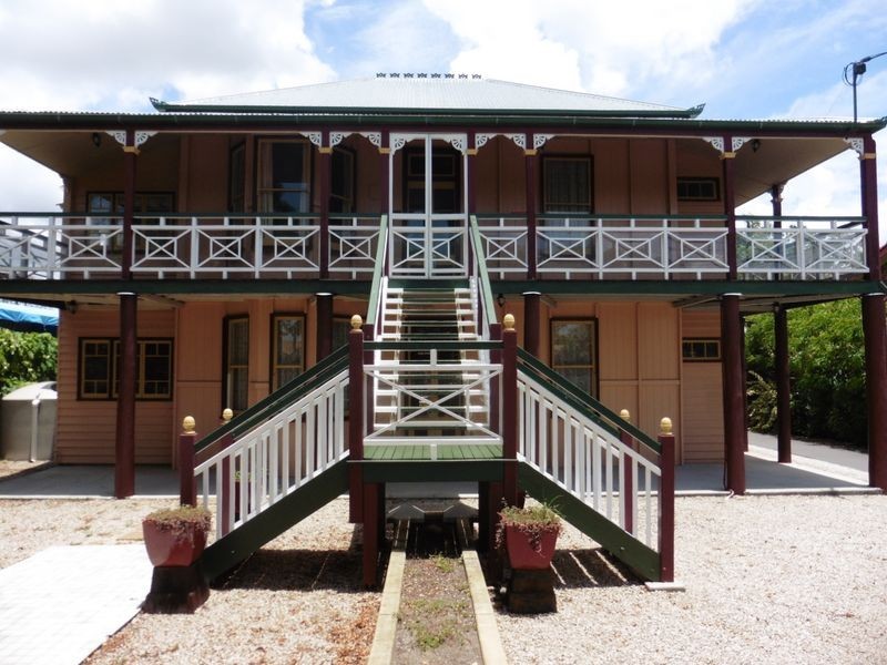 335 Bloomfield Street, Cleveland QLD 4163